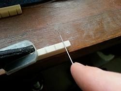 הכנת אוכף עצם לגיטרה ספרדית