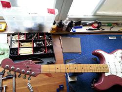 סט-אפ לגיטרה חשמלית פנדר שנת1992