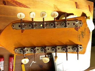 שחזור מפתחות בגיטרת הופנר שנת 1967