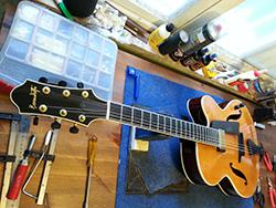   סטאפ לגיטרה בנדטו בשווי  27,000 שח