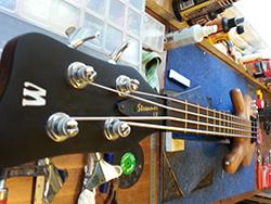 סטאפ לגיטרה בס וורויק בשווי 10,000 שח